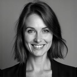 Portret Eva de Jong, meester-meubelmaker